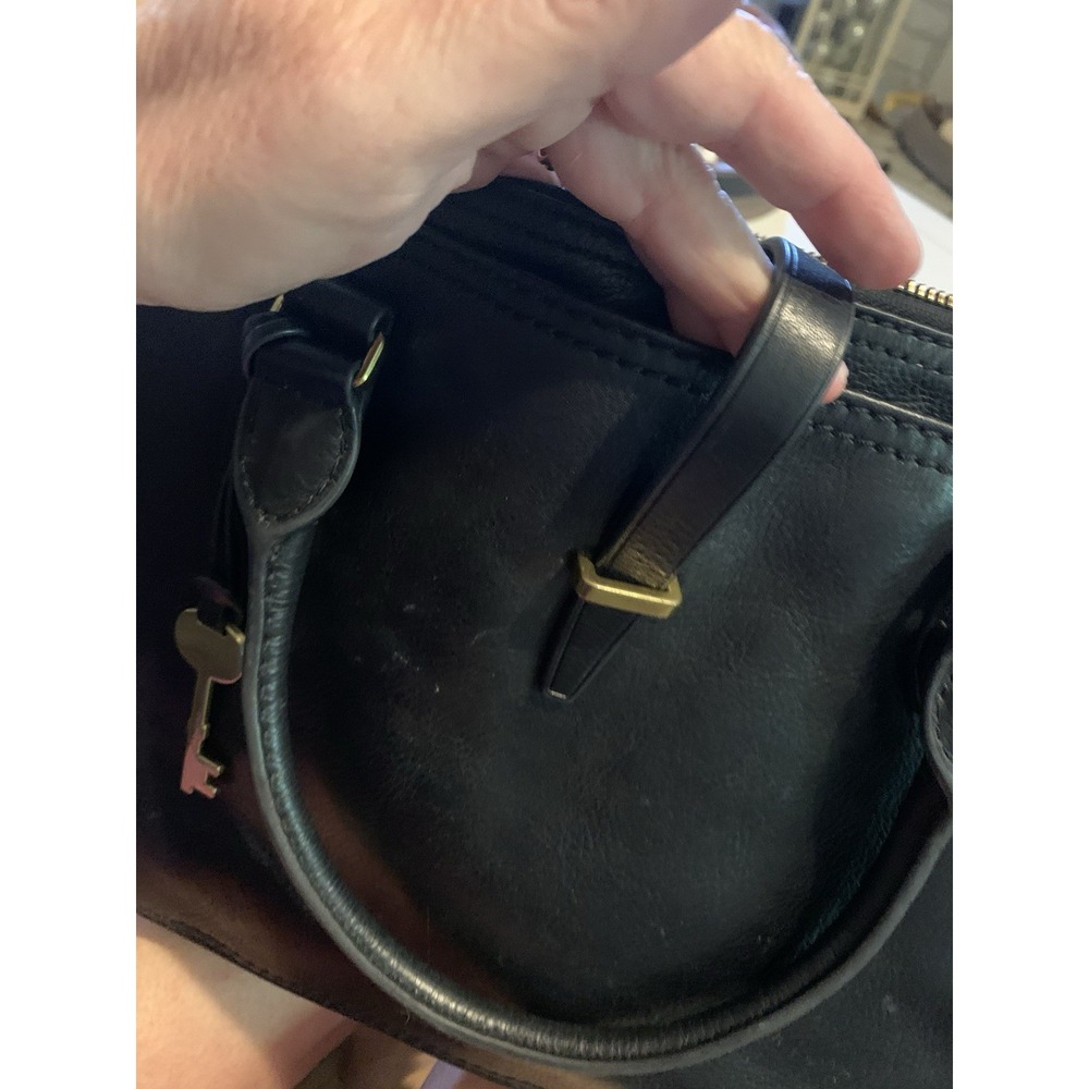 Fossil‎ Black Leather Satchel Tote Handbag Brass Key Charm Medium Structured - Picture 14 of 15